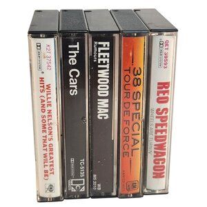 Vintage Cassette Tape Lot: Fleetwood Mac Willie Nelson REO Speedwagon The Cars